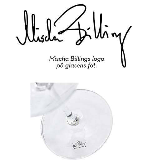 Mischa Billings logo på foten