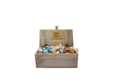 Produktbild Trälåda med Lindtkulor 375g